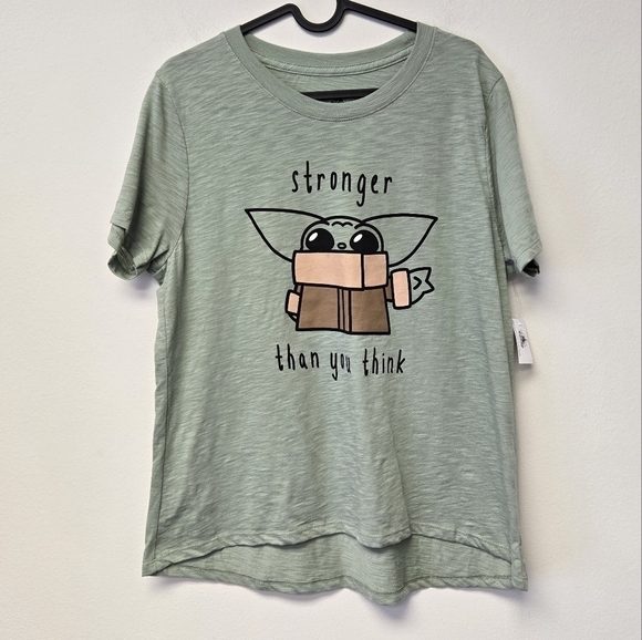 Star Wars Stronger than you think T-shirt Disney Park Green L - Picture 2 of 8